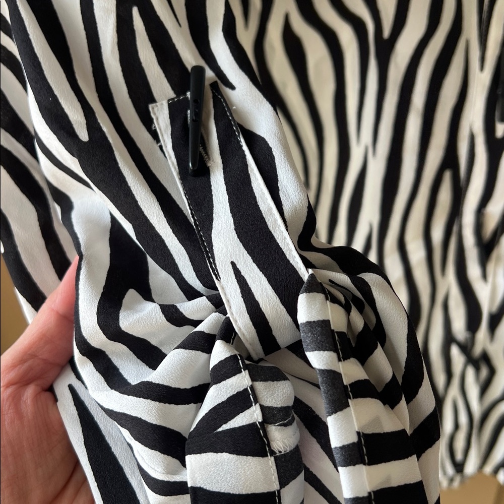 Ali Miles Sz L Zebra Print Long Line Tunic Top Black White - Picture 6 of 9